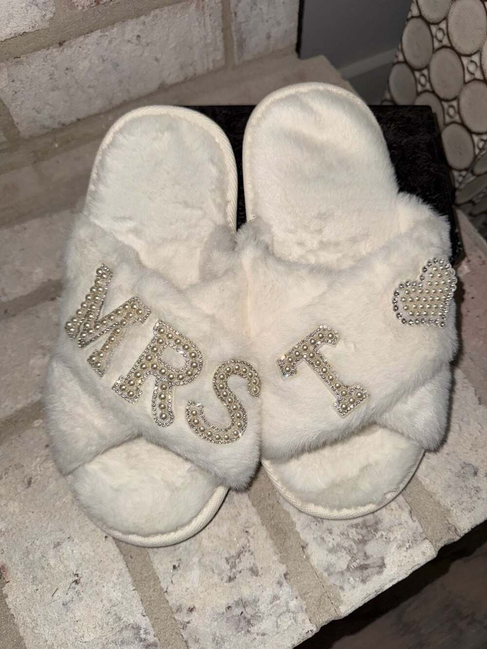 Bridal Mrs. Pearl & Rhinestone Initial Fluffy Open Toe Slippers Size 38/39